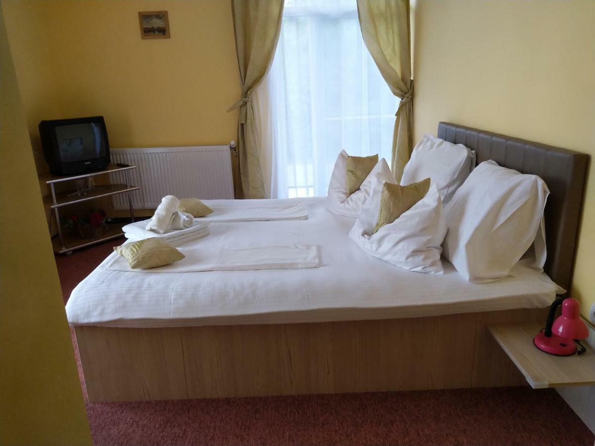 Hotel Casa Crina Băile Unu Mai Exteriér fotografie